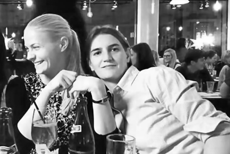 硬核传奇:在一个反同国家出柜并当上总理 - 51虹马 硬核传奇:在一个反同国家出柜并当上总理 - 51虹马