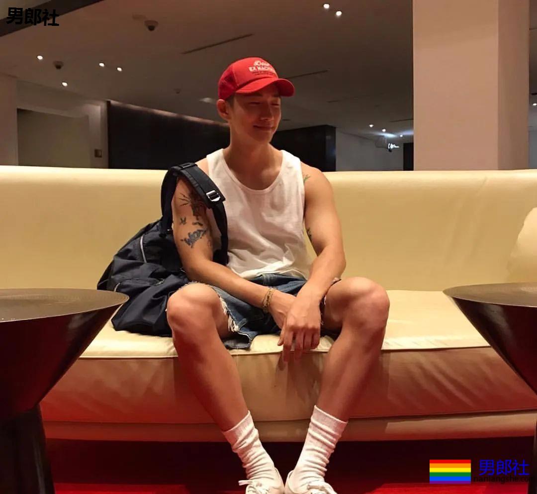 体育筋肉，赫尔蒙满满的一双腿 - 51虹马