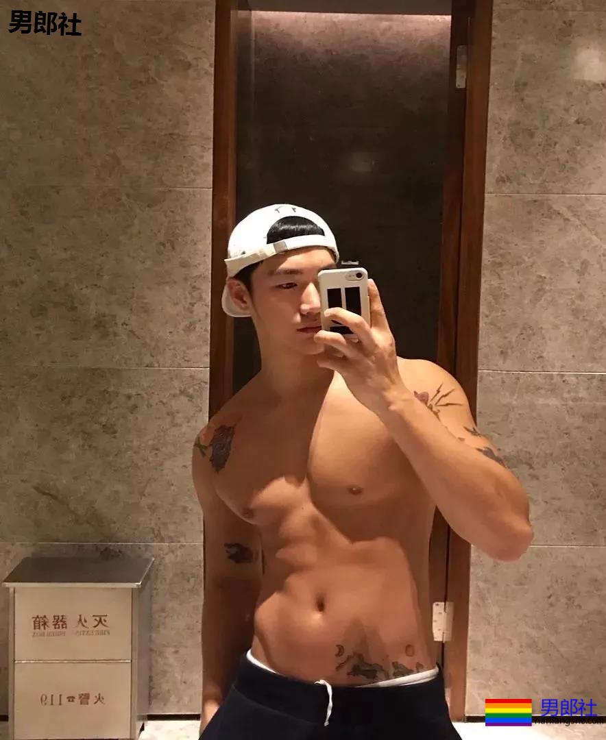 体育筋肉，赫尔蒙满满的一双腿 - 51虹马