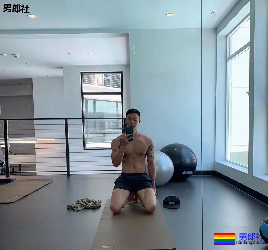 体育筋肉，赫尔蒙满满的一双腿 - 51虹马