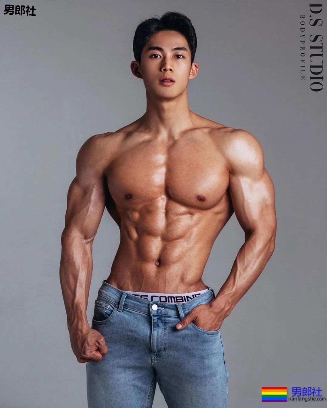 INS上帅到模糊的小狼狗,与比赛对手关系匪浅,视频中荷尔蒙气息扑鼻而来 - 51虹马 INS上帅到模糊的小狼狗,与比赛对手关系匪浅,视频中荷尔蒙气息扑鼻而来 - 51虹马