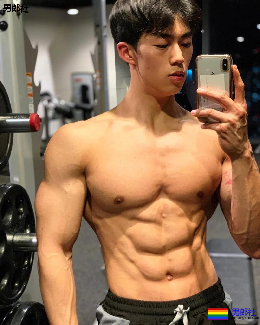 INS上帅到模糊的小狼狗,与比赛对手关系匪浅,视频中荷尔蒙气息扑鼻而来 - 51虹马 INS上帅到模糊的小狼狗,与比赛对手关系匪浅,视频中荷尔蒙气息扑鼻而来 - 51虹马