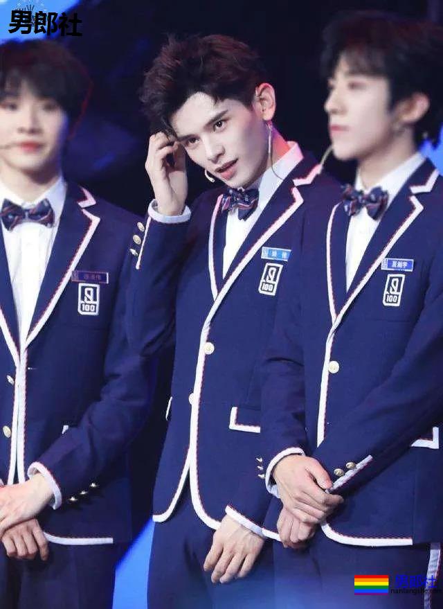 姚弛自曝幼年遭猥亵经历,被叔叔骑脖子上 - 51虹马 姚弛自曝幼年遭猥亵经历,被叔叔骑脖子上 - 51虹马