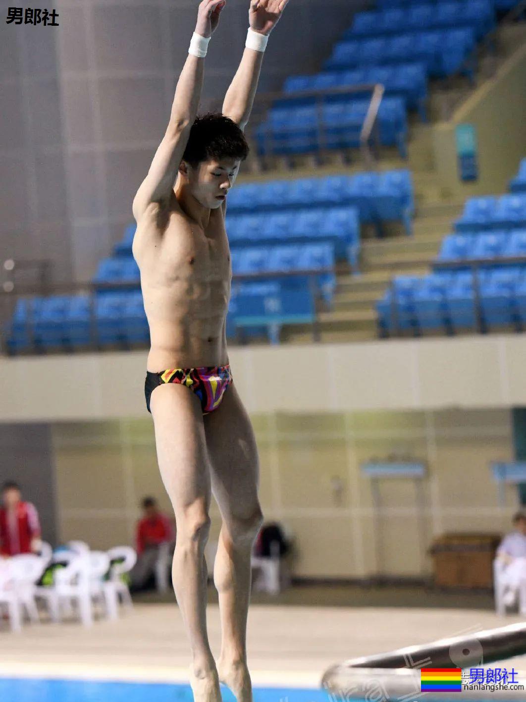 知道为什么男跳水运动员只穿三角裤吗？ - 51虹马