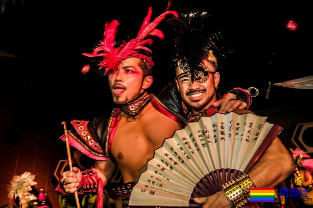 台大兽医高材生弃白袍当“脱衣舞猛男” 一路红到日本！ - 51虹马