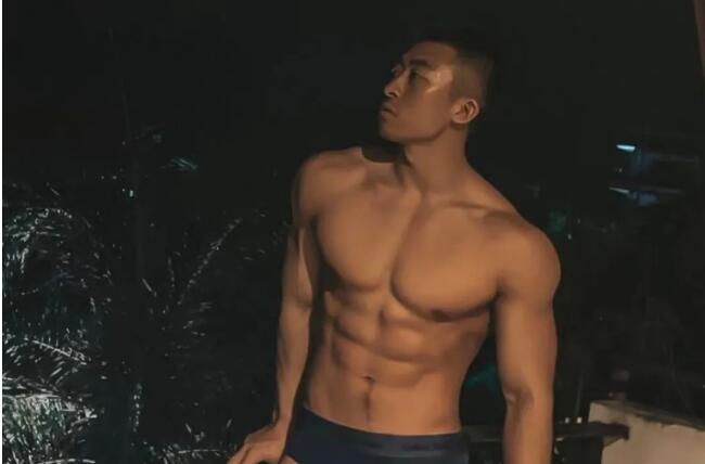 同志故事：军训结束，教官约我去了澡堂…-51虹马