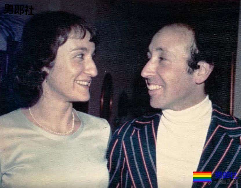 美国犹太教夫妇经营同性恋成人书店 但也保持了虔诚的 - 51虹马