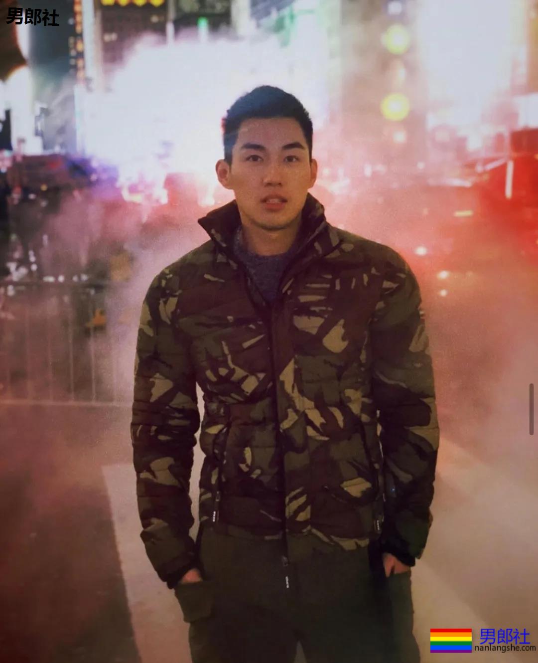 同志网红“Berlin阳光”：我不是名媛，只是个努力的老男孩 - 51虹马