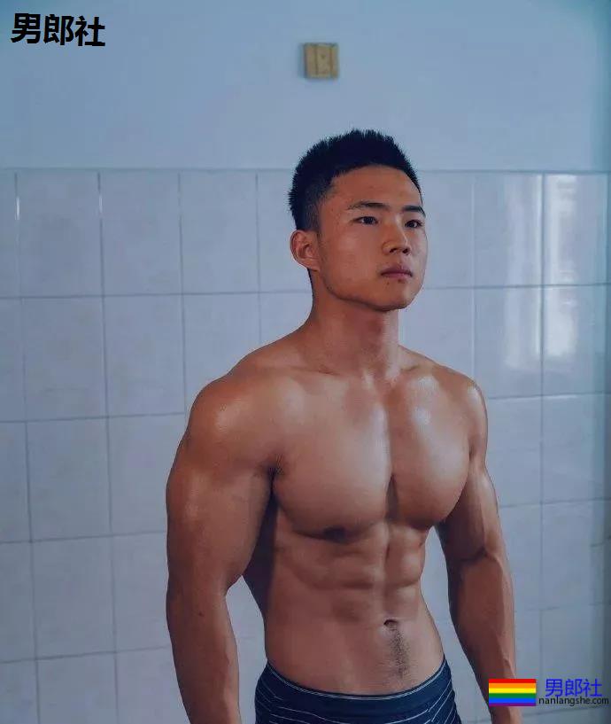 95后体育生发堉超强！实力优秀大于18cm！-51虹马