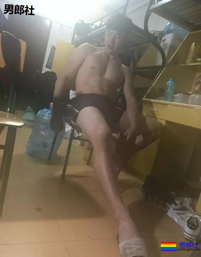 95后体育生发堉超强！实力优秀大于18cm！ - 51虹马