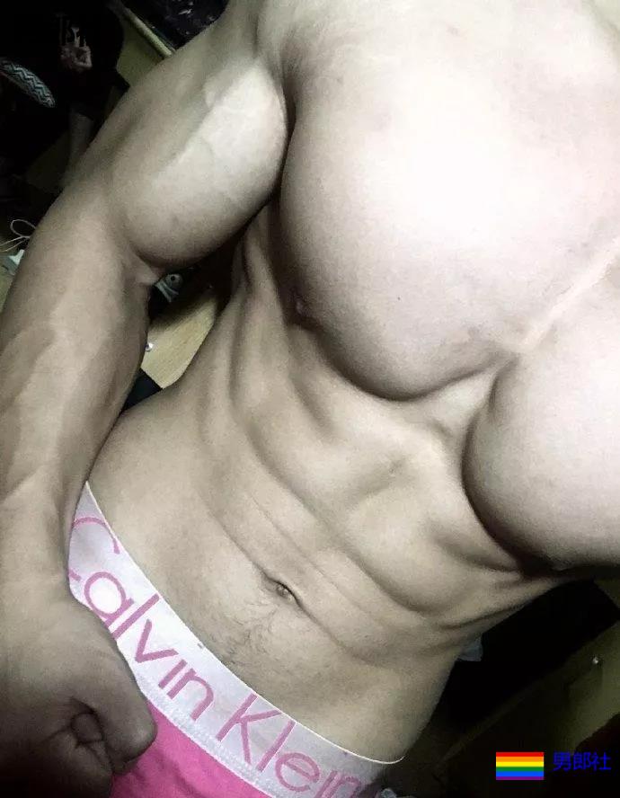 95后体育生发堉超强！实力优秀大于18cm！ - 51虹马