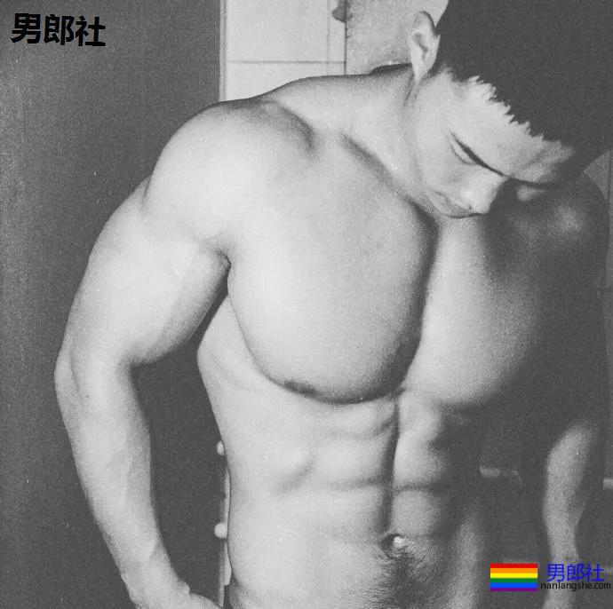 95后体育生发堉超强！实力优秀大于18cm！ - 51虹马