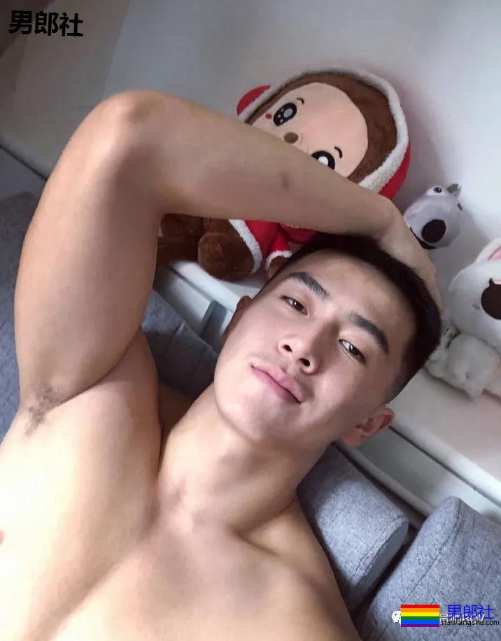 给你带来惊喜的运动小哥哥 - 51虹马 给你带来惊喜的运动小哥哥 - 51虹马