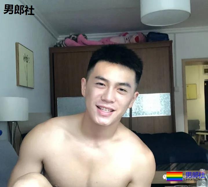 给你带来惊喜的运动小哥哥 - 51虹马 给你带来惊喜的运动小哥哥 - 51虹马