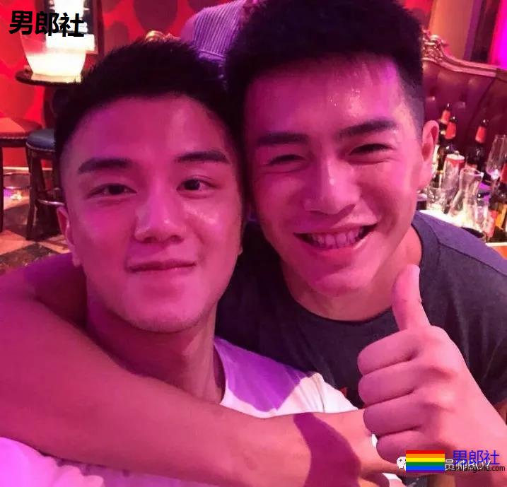 给你带来惊喜的运动小哥哥 - 51虹马 给你带来惊喜的运动小哥哥 - 51虹马