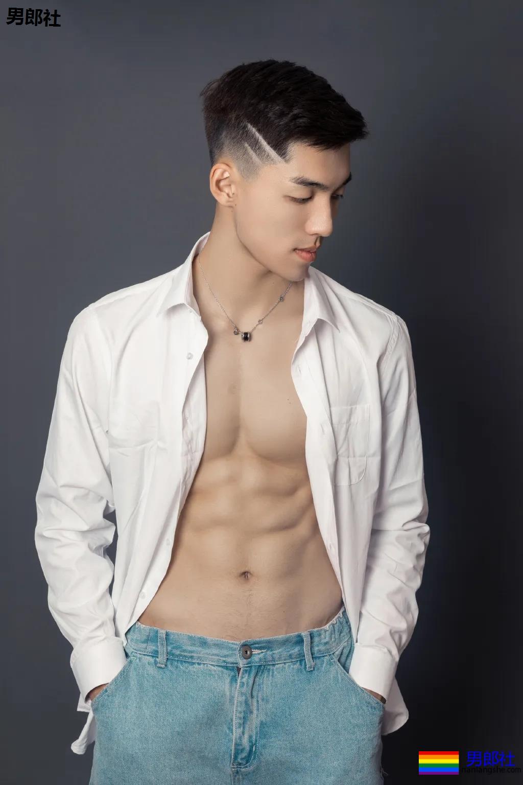 选个体育生做男友,发堉超好的那种! - 51虹马 选个体育生做男友,发堉超好的那种! - 51虹马