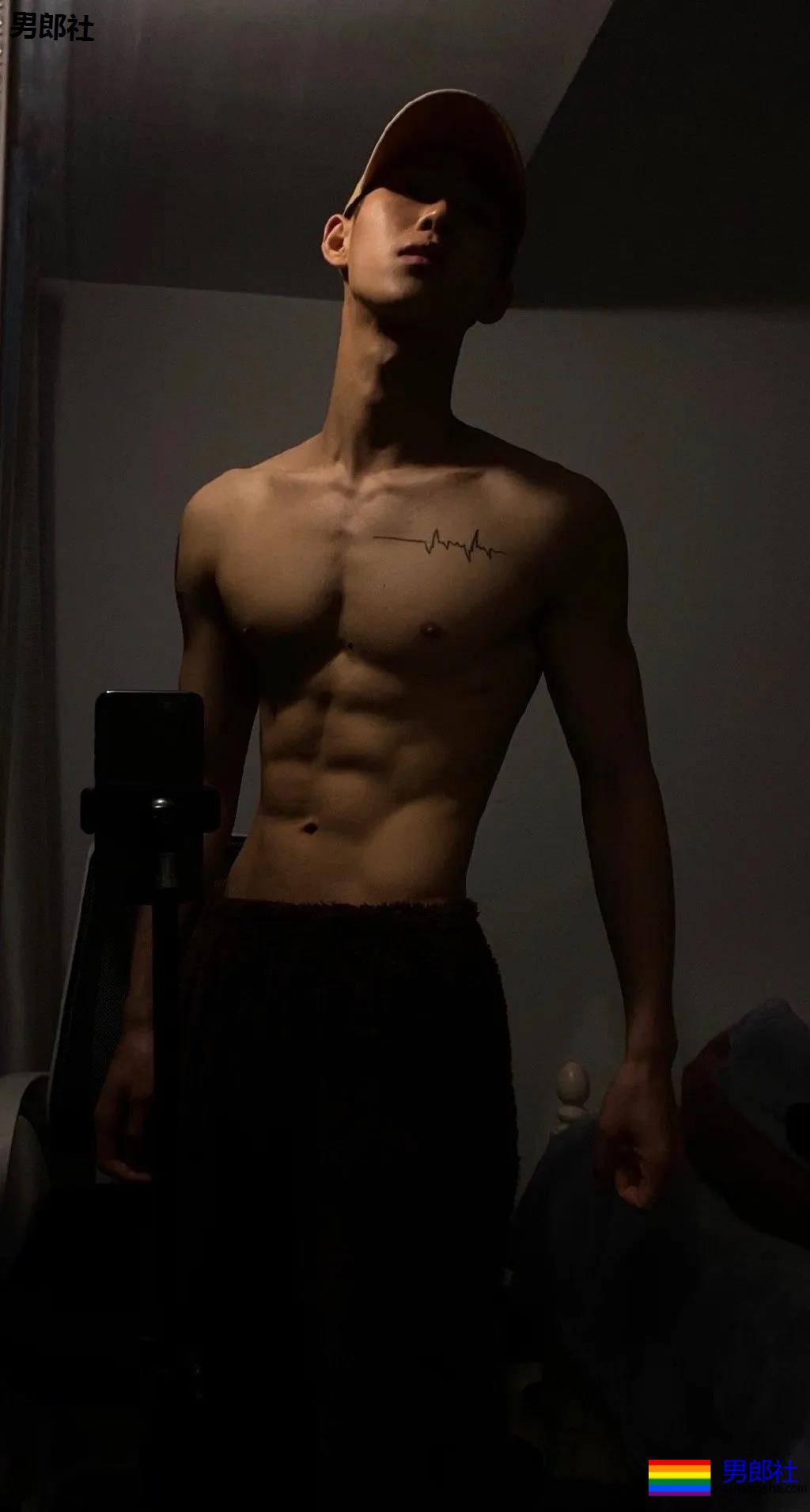 选个体育生做男友,发堉超好的那种! - 51虹马 选个体育生做男友,发堉超好的那种! - 51虹马