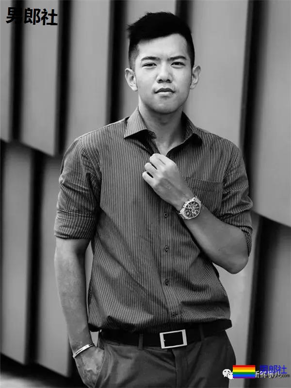 180CM男演员称坐车遭40岁大叔摸大腿猥亵 - 51虹马