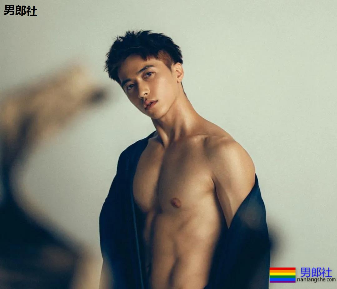 又一名肌肉医生火了？网红名媛为了红真是会炒作 - 51虹马