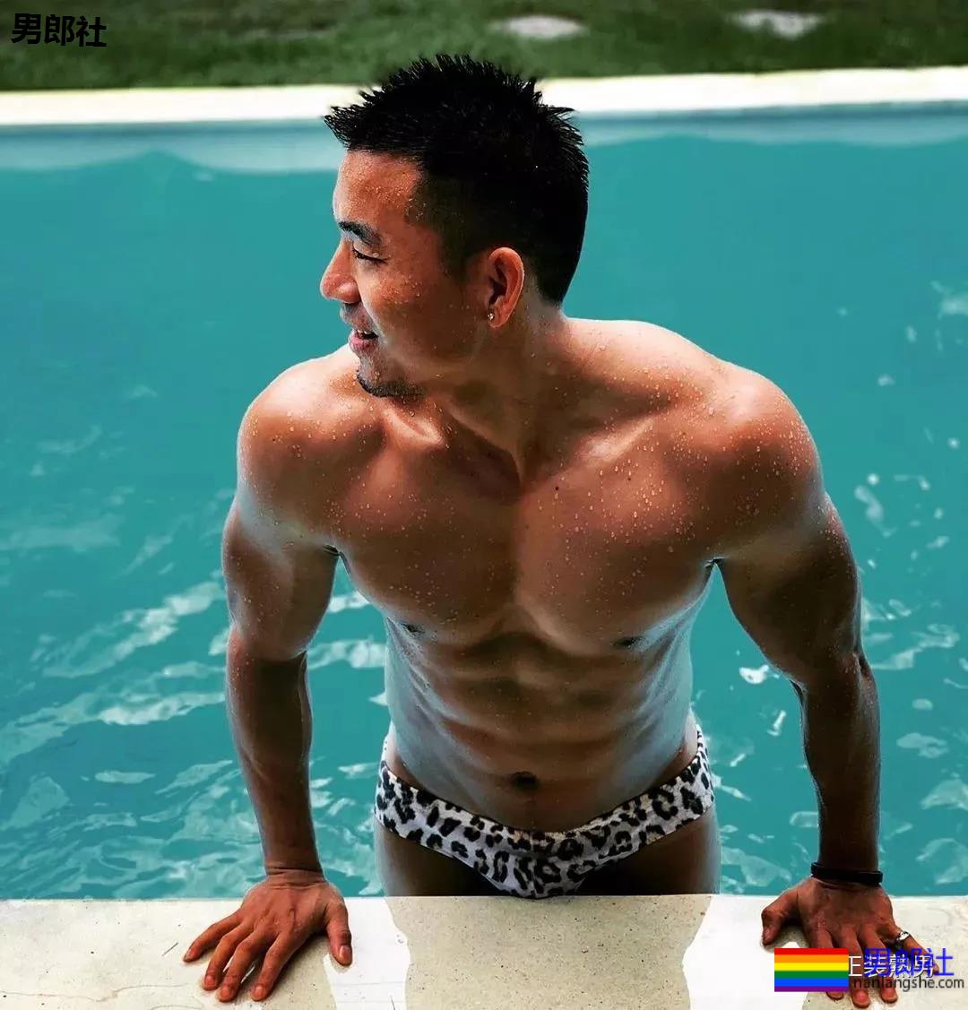 手臂比你大腿都粗壮的内蒙古汉子，真的威武雄壮 - 51虹马