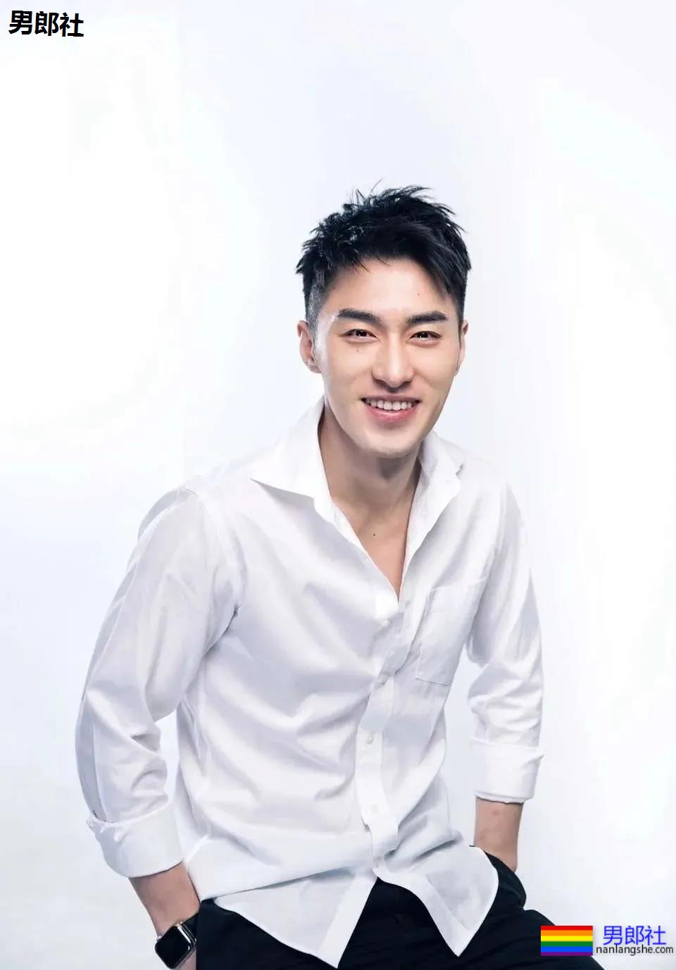 新版“武松”的身材太犯规了！不仅有大胸肌还有人鱼线！ - 51虹马