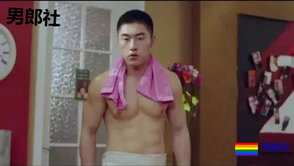 新版“武松”的身材太犯规了！不仅有大胸肌还有人鱼线！ - 51虹马