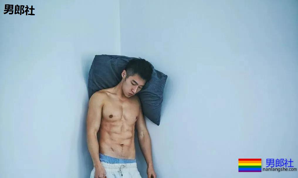 新版“武松”的身材太犯规了！不仅有大胸肌还有人鱼线！ - 51虹马