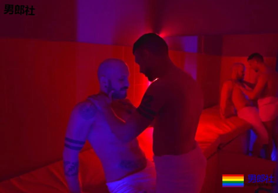 初入荷兰桑拿，巧遇金发碧眼北欧帅哥做向导？服务很“到位”！ - 51虹马