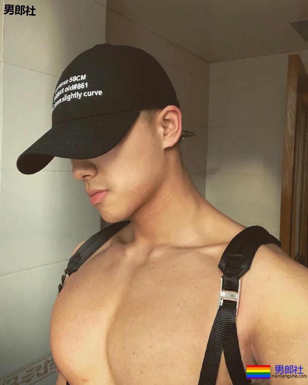 短寸体育生长腿大鼻子,私密照爆红网络,打莊极强! - 51虹马 短寸体育生长腿大鼻子,私密照爆红网络,打莊极强! - 51虹马