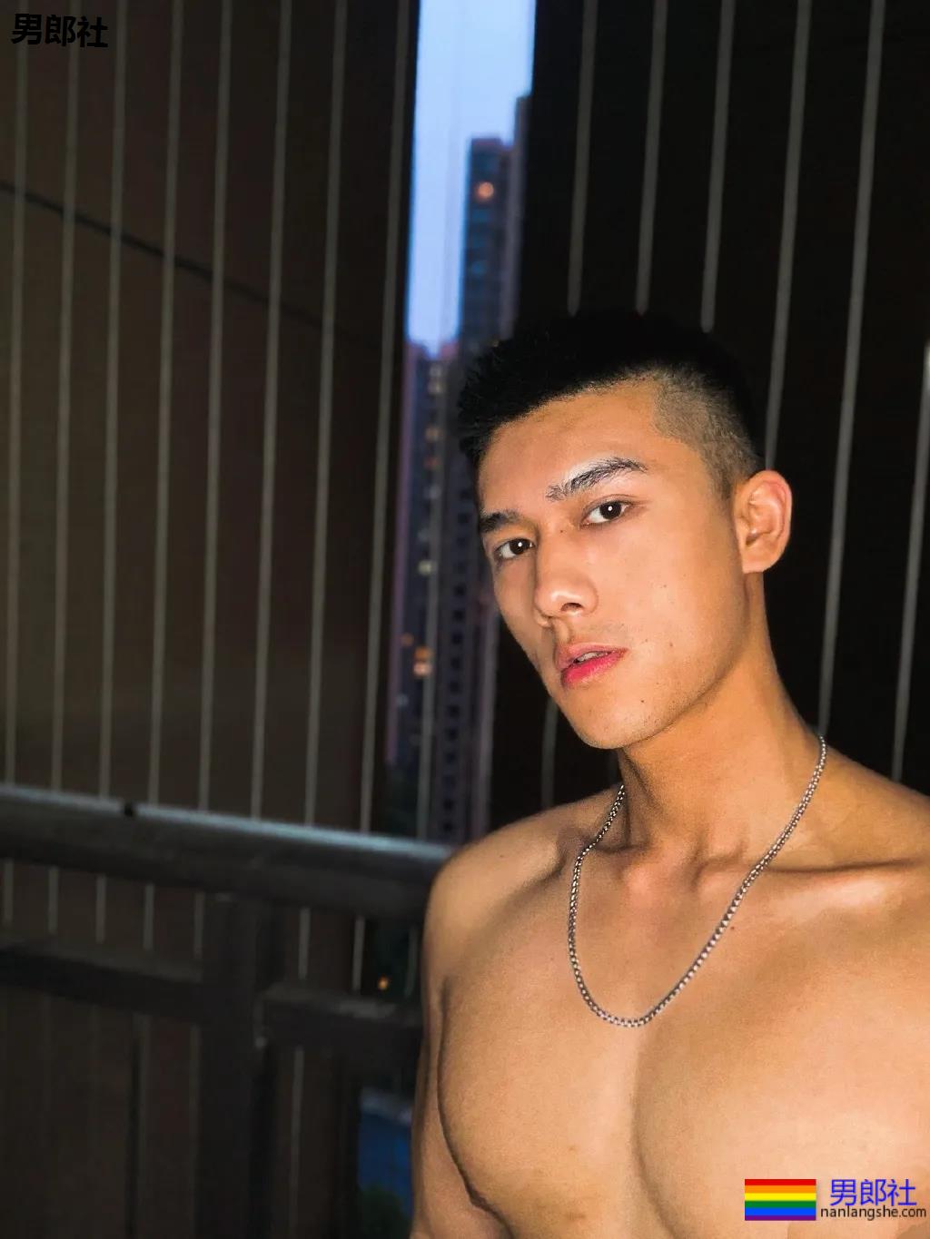 短寸体育生长腿大鼻子,私密照爆红网络,打莊极强! - 51虹马 短寸体育生长腿大鼻子,私密照爆红网络,打莊极强! - 51虹马