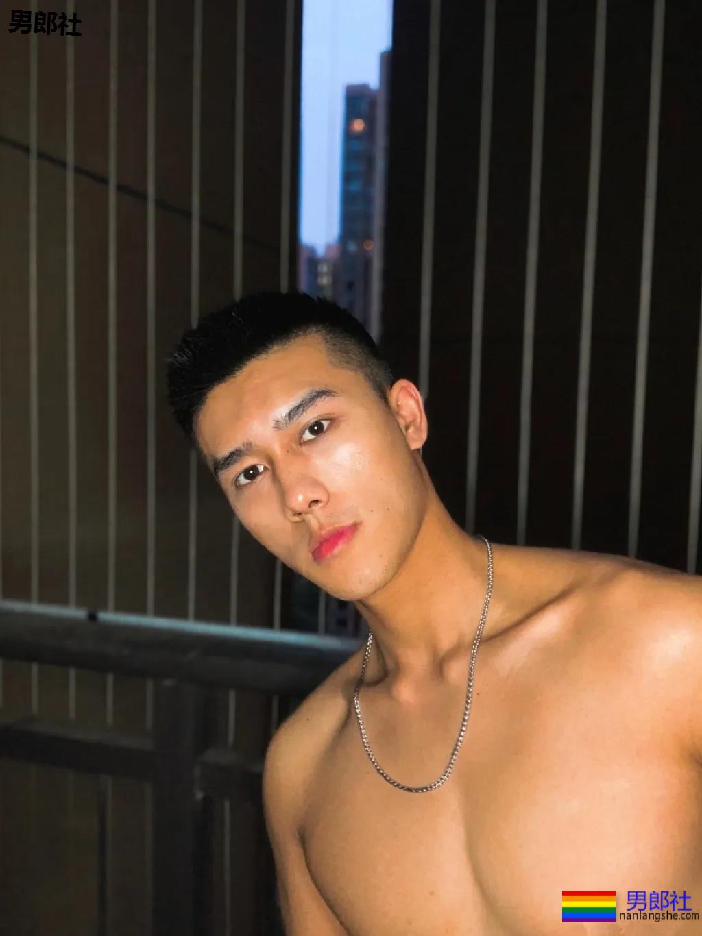 短寸体育生长腿大鼻子,私密照爆红网络,打莊极强! - 51虹马 短寸体育生长腿大鼻子,私密照爆红网络,打莊极强! - 51虹马