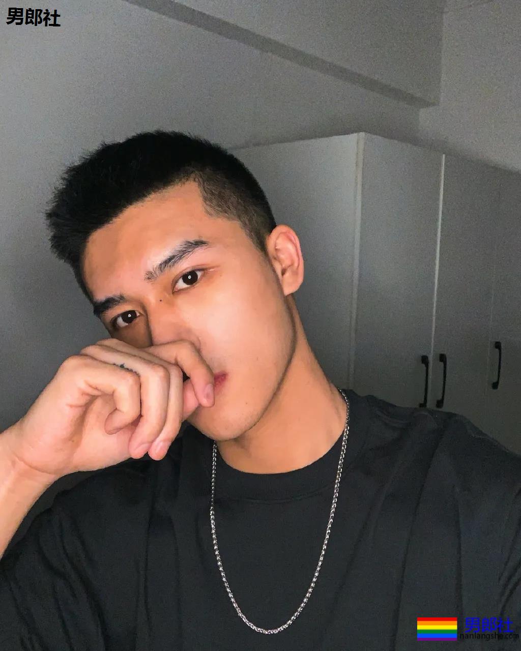 短寸体育生长腿大鼻子,私密照爆红网络,打莊极强! - 51虹马 短寸体育生长腿大鼻子,私密照爆红网络,打莊极强! - 51虹马