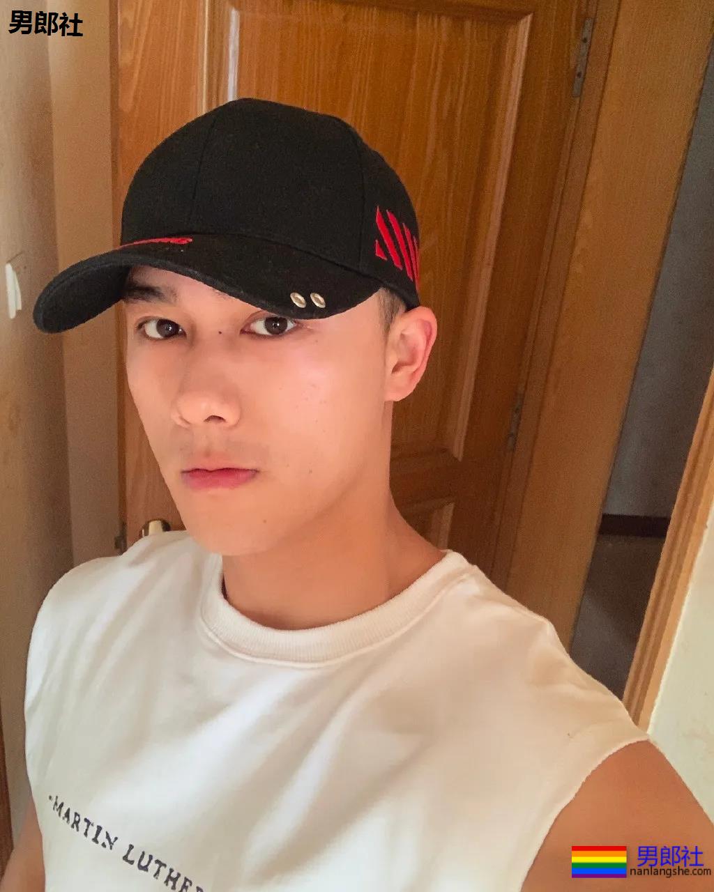 短寸体育生长腿大鼻子,私密照爆红网络,打莊极强! - 51虹马 短寸体育生长腿大鼻子,私密照爆红网络,打莊极强! - 51虹马