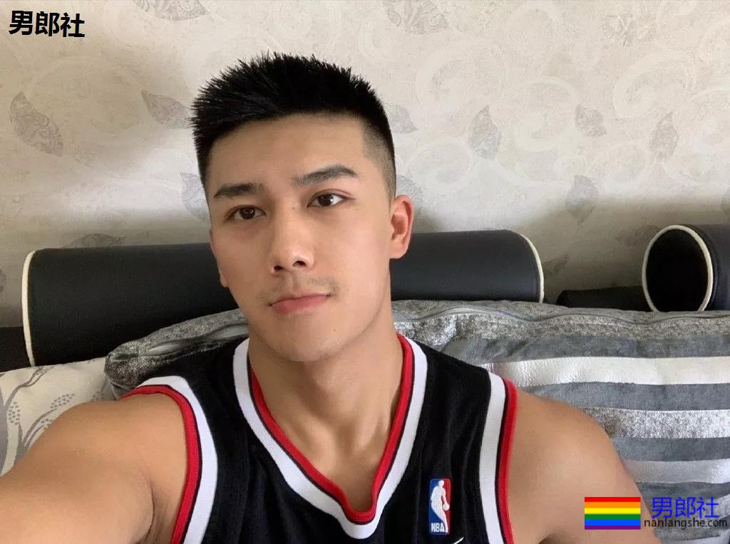 短寸体育生长腿大鼻子,私密照爆红网络,打莊极强! - 51虹马 短寸体育生长腿大鼻子,私密照爆红网络,打莊极强! - 51虹马