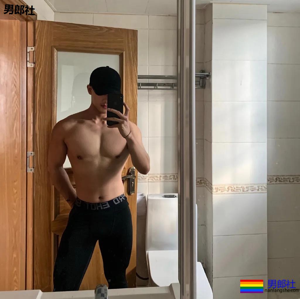 短寸体育生长腿大鼻子,私密照爆红网络,打莊极强! - 51虹马 短寸体育生长腿大鼻子,私密照爆红网络,打莊极强! - 51虹马