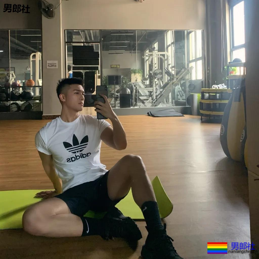 短寸体育生长腿大鼻子,私密照爆红网络,打莊极强! - 51虹马 短寸体育生长腿大鼻子,私密照爆红网络,打莊极强! - 51虹马