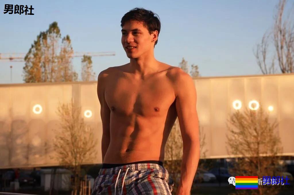 22岁游泳帅哥出柜了！队友们的反应让他惊讶 - 51虹马