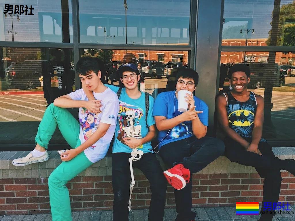 一位普通同性恋者的自白 - 51虹马 一位普通同性恋者的自白 - 51虹马