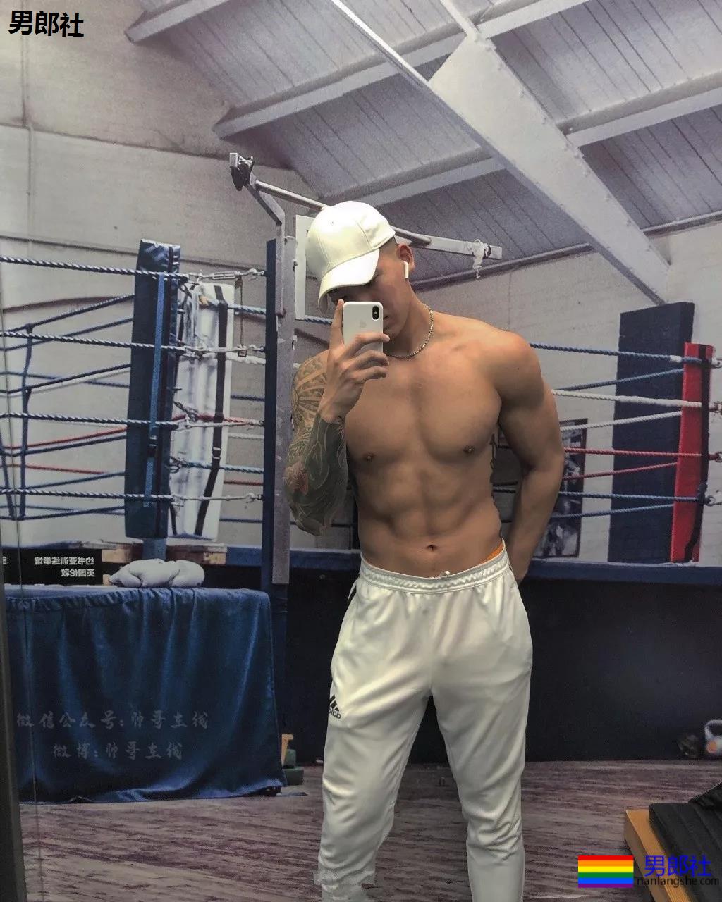 195灰裤子体育生,长腿翘臀公狗腰,强大实力藏不住了! - 51虹马 195灰裤子体育生,长腿翘臀公狗腰,强大实力藏不住了! - 51虹马