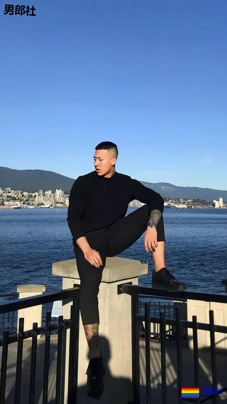 195灰裤子体育生,长腿翘臀公狗腰,强大实力藏不住了! - 51虹马 195灰裤子体育生,长腿翘臀公狗腰,强大实力藏不住了! - 51虹马