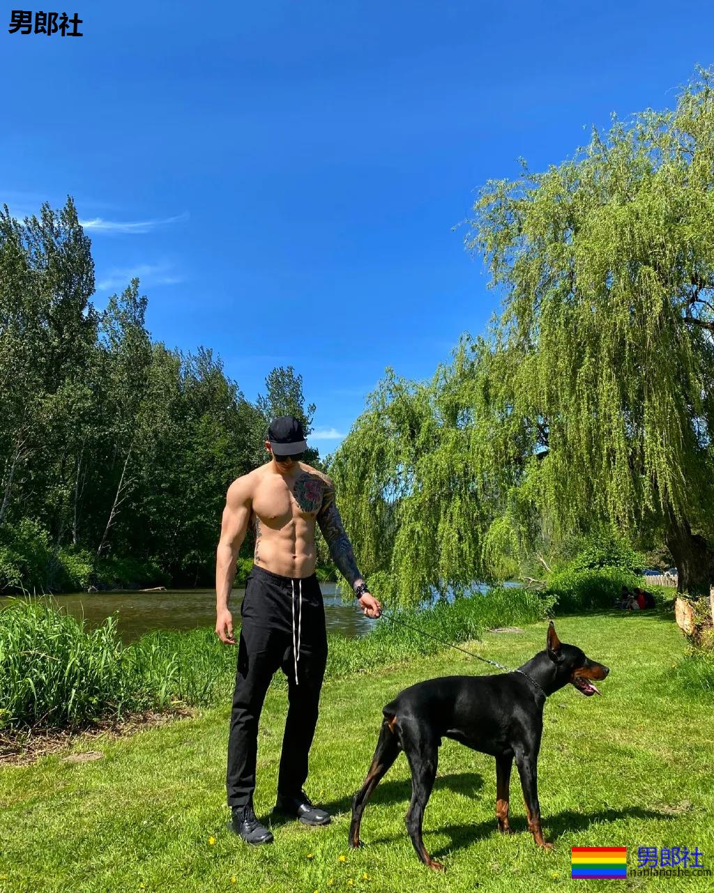 195灰裤子体育生,长腿翘臀公狗腰,强大实力藏不住了! - 51虹马 195灰裤子体育生,长腿翘臀公狗腰,强大实力藏不住了! - 51虹马