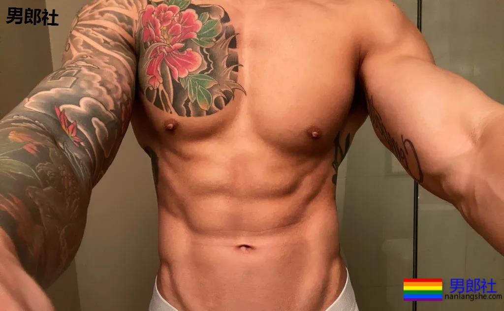 195灰裤子体育生,长腿翘臀公狗腰,强大实力藏不住了! - 51虹马 195灰裤子体育生,长腿翘臀公狗腰,强大实力藏不住了! - 51虹马