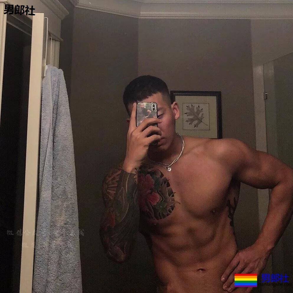 195灰裤子体育生,长腿翘臀公狗腰,强大实力藏不住了! - 51虹马 195灰裤子体育生,长腿翘臀公狗腰,强大实力藏不住了! - 51虹马