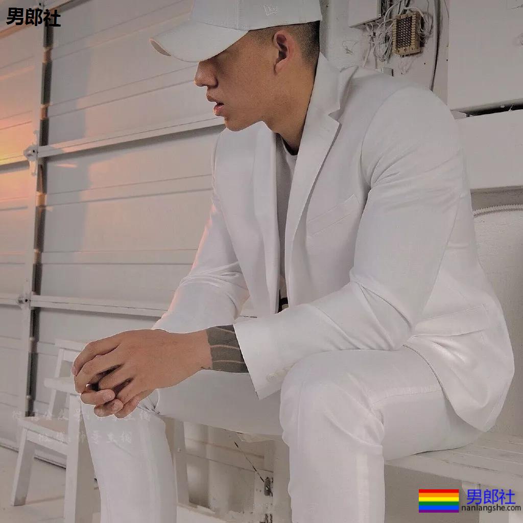 195灰裤子体育生,长腿翘臀公狗腰,强大实力藏不住了! - 51虹马 195灰裤子体育生,长腿翘臀公狗腰,强大实力藏不住了! - 51虹马