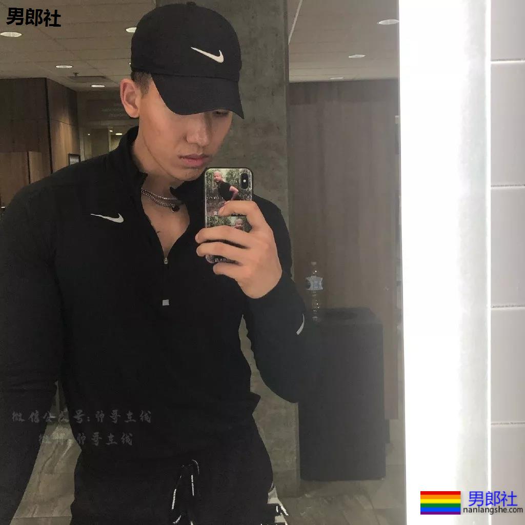 195灰裤子体育生,长腿翘臀公狗腰,强大实力藏不住了! - 51虹马 195灰裤子体育生,长腿翘臀公狗腰,强大实力藏不住了! - 51虹马