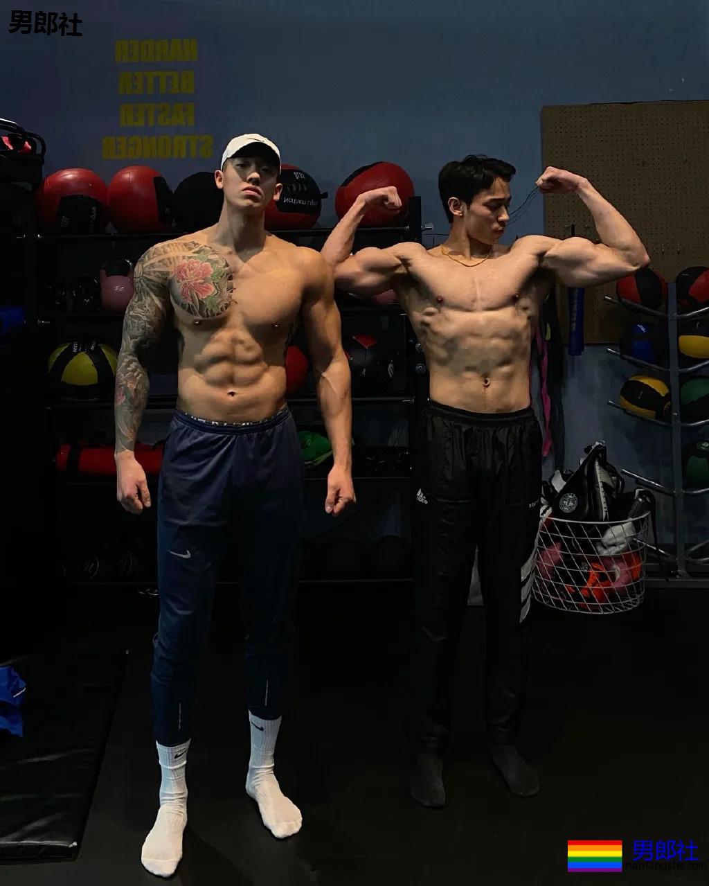 195灰裤子体育生,长腿翘臀公狗腰,强大实力藏不住了! - 51虹马 195灰裤子体育生,长腿翘臀公狗腰,强大实力藏不住了! - 51虹马