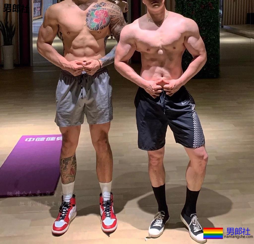 195灰裤子体育生,长腿翘臀公狗腰,强大实力藏不住了! - 51虹马 195灰裤子体育生,长腿翘臀公狗腰,强大实力藏不住了! - 51虹马