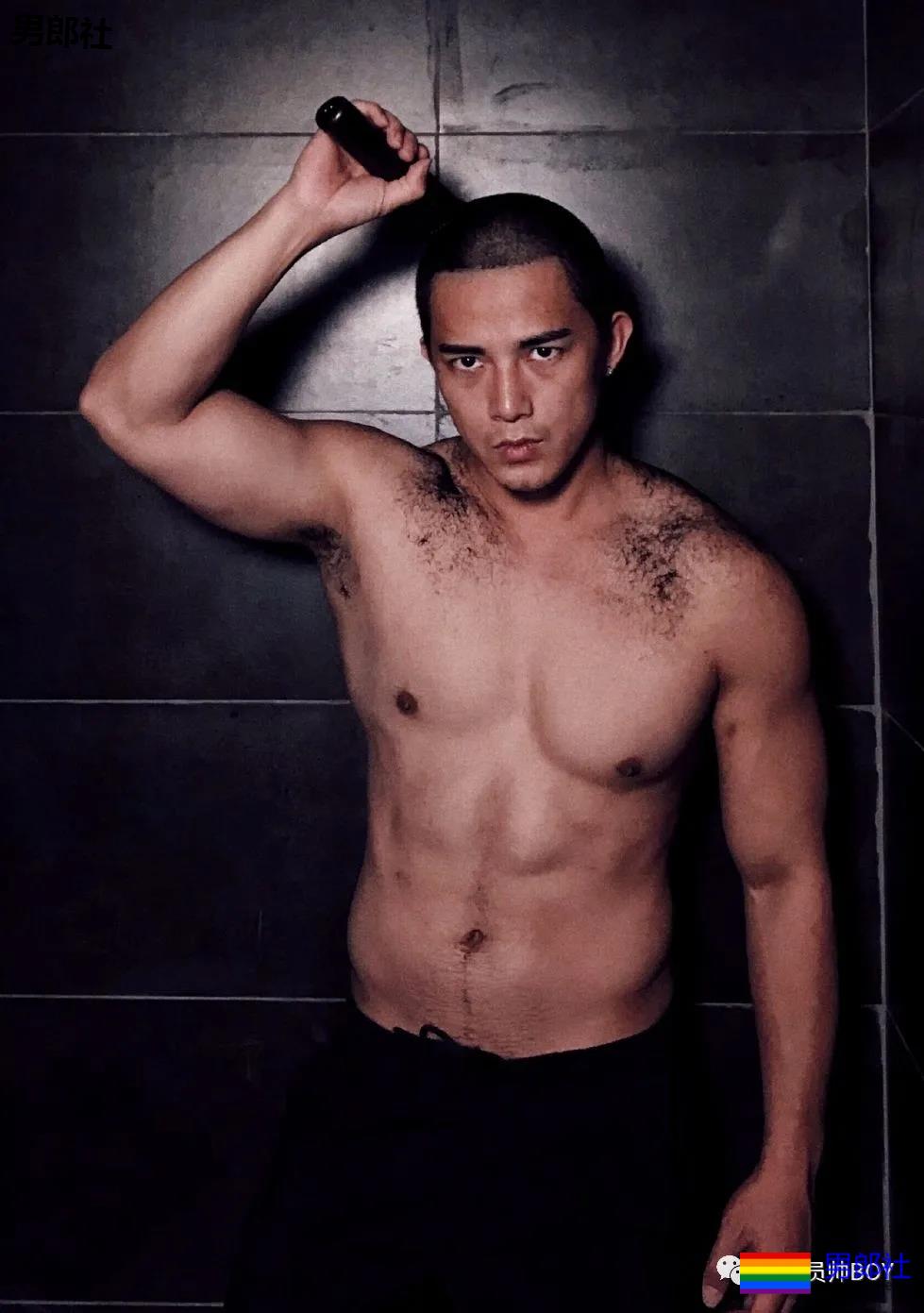 百万粉的网红健身教练早年曾那么丑！如今逆袭帅到被盗图 - 51虹马