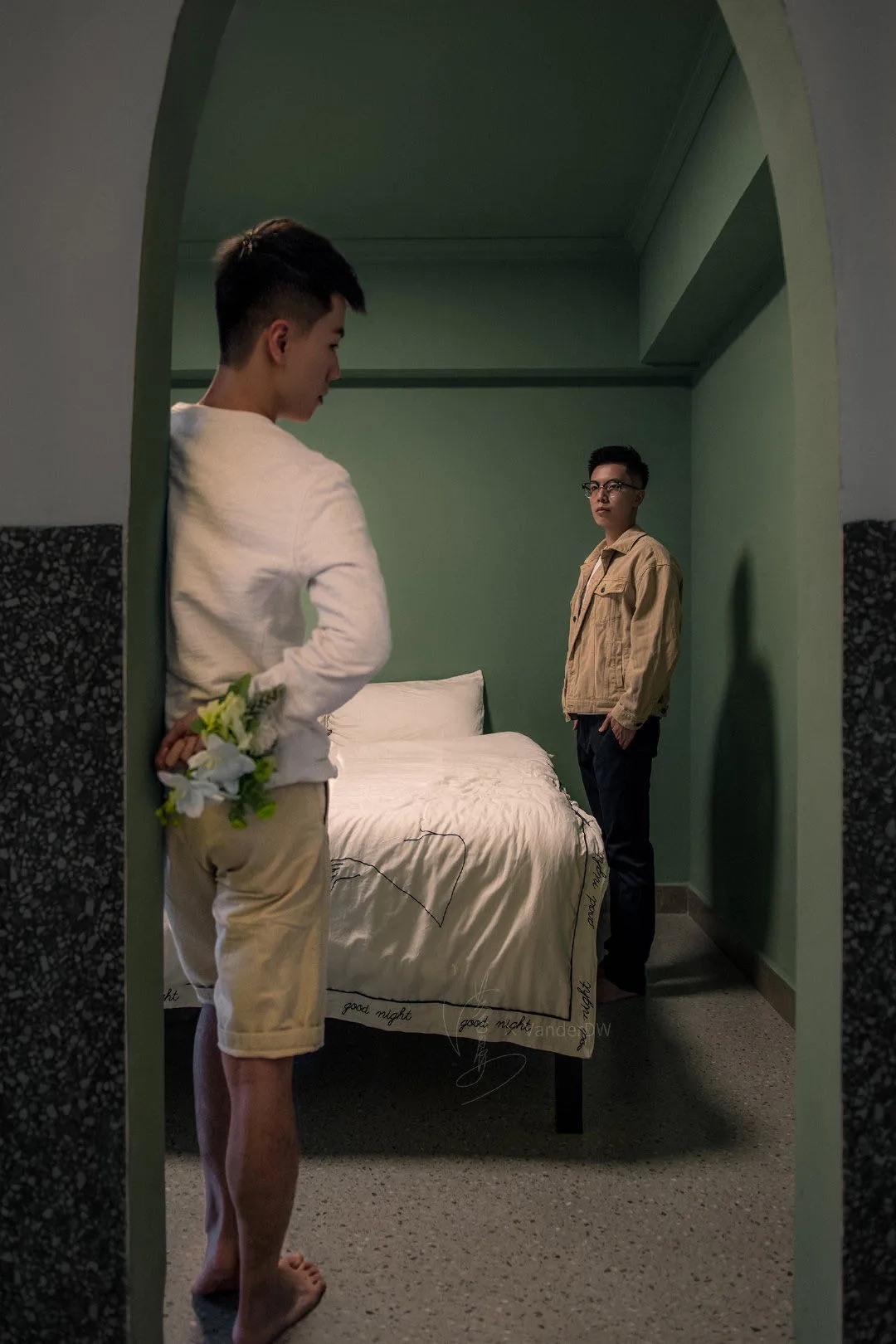 小鲜肉自导自演G影写真尺度18cm超大，捆着包包凸。 - 51虹马