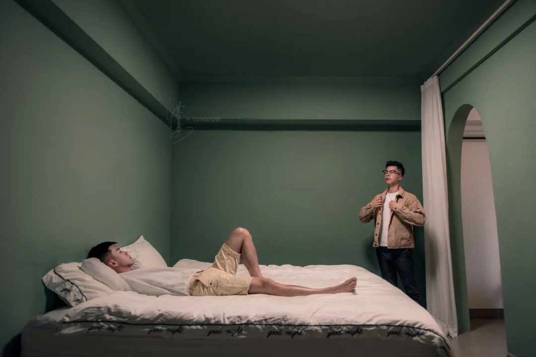 小鲜肉自导自演G影写真尺度18cm超大，捆着包包凸。 - 51虹马